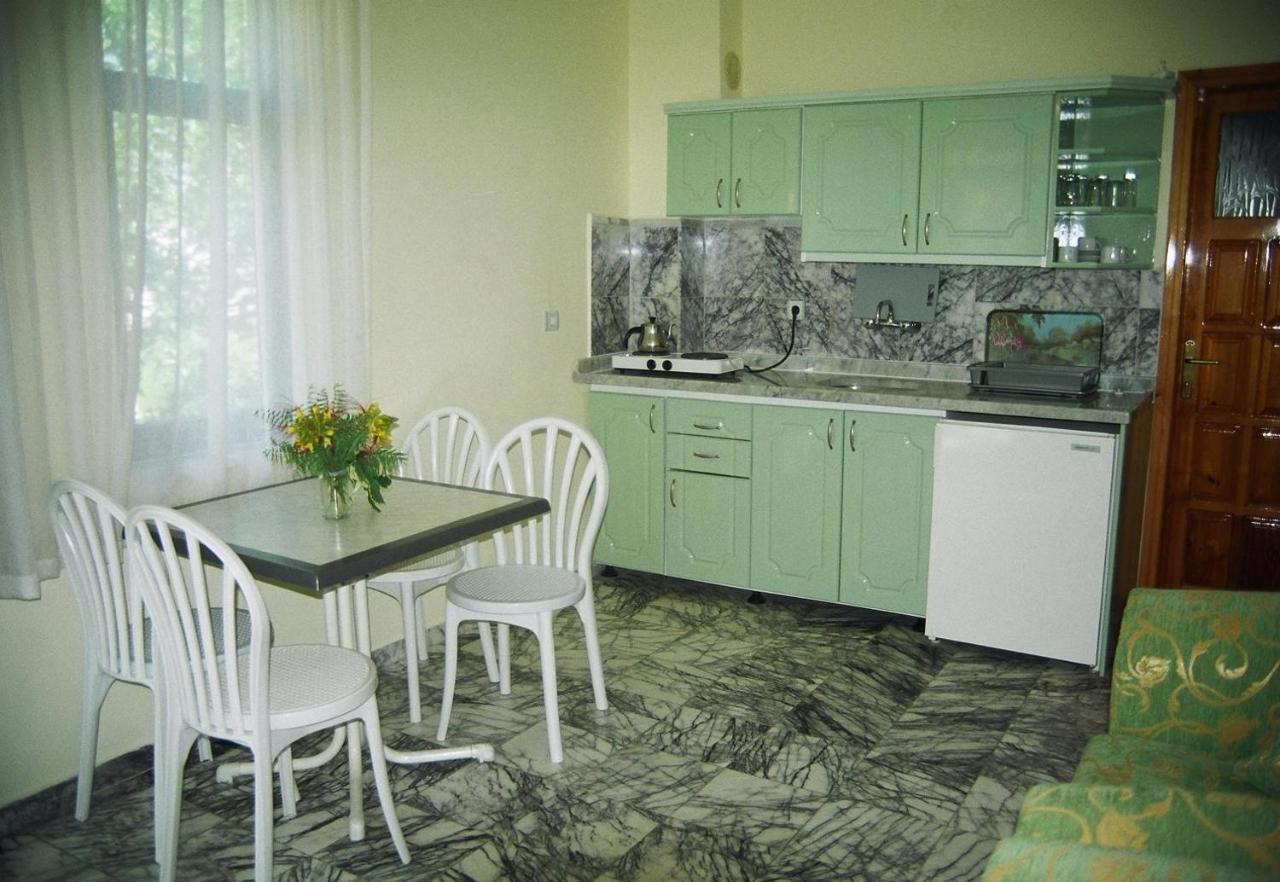 Oezay Apart Otel Muğla Esterno foto